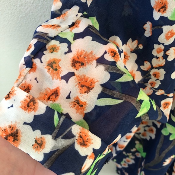 Cherry blossom sheer kimono - Picture 4 of 4